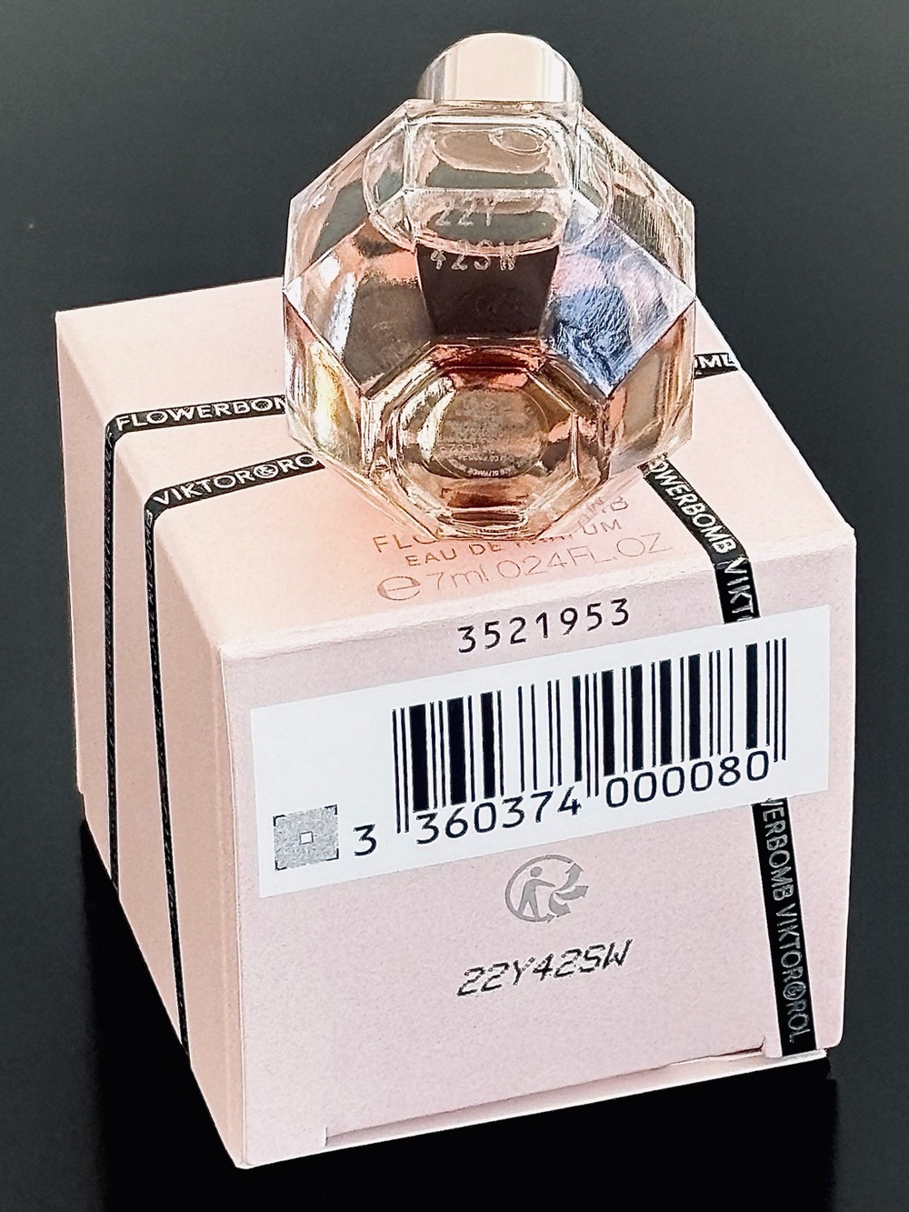 Miniature Viktor&Rolf Flowerbomb EDP 7 mL - Picture 5 of 5